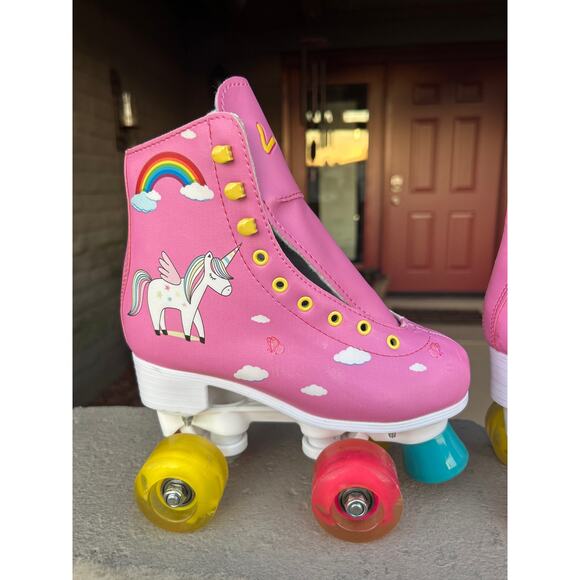 LIKU PINK Unicorn Quad Roller Skates Light Up Wheels SZ Kids US 1-2 - Picture 8 of 13